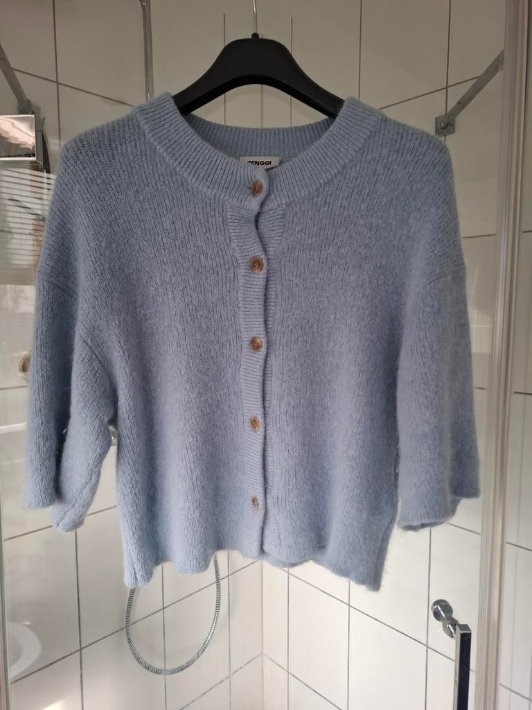Prachtig gebreid vestje van ZENGGI, mt 38/M, Ophalen of Verzenden, Zo goed als nieuw, Maat 38/40 (M), Blauw