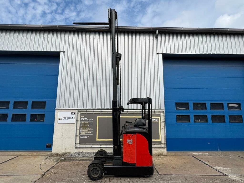 VS-22926 buiten reachtruck Linde R16G, Zakelijke goederen, Machines en Bouw | Heftrucks en Intern transport, Linde, Reachtruck