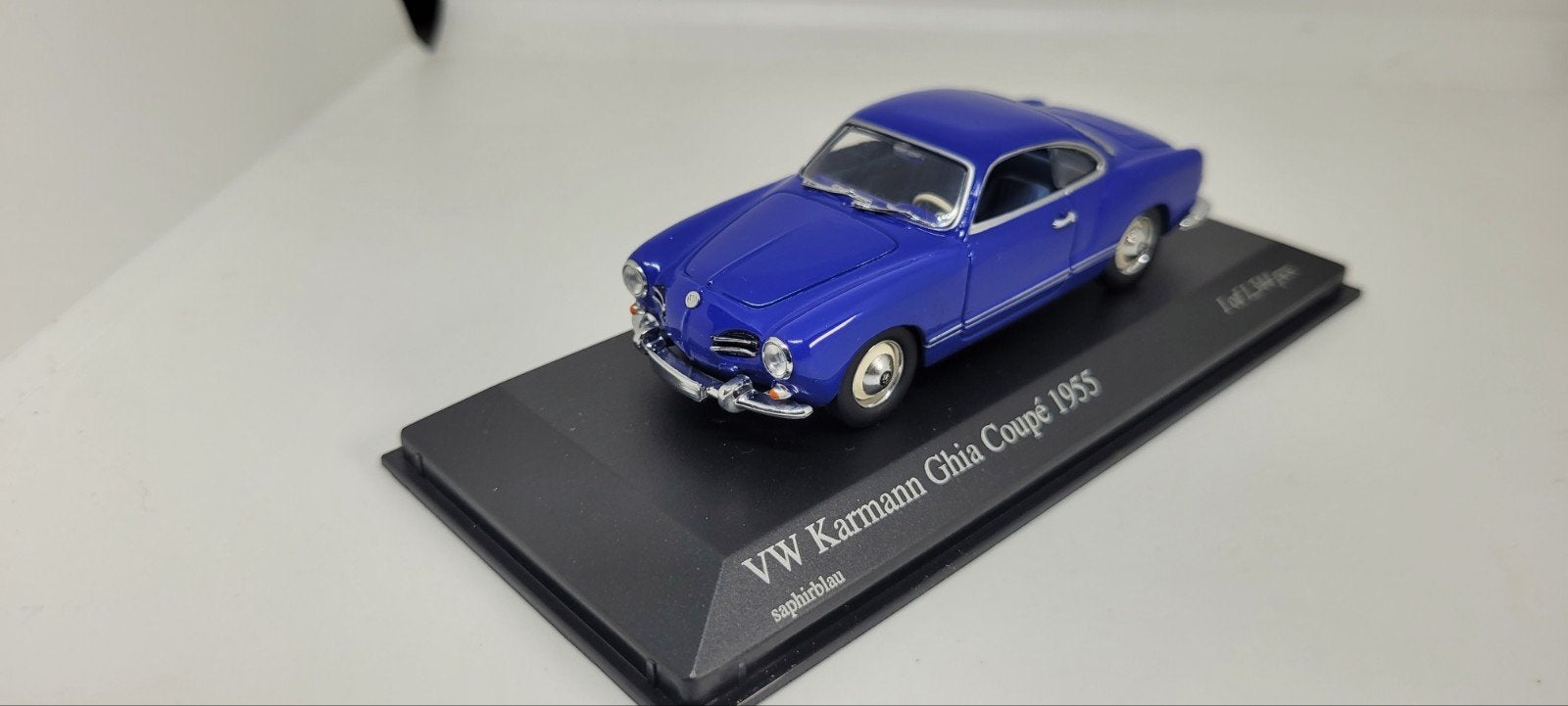Minichamps 1966 VW Karmann Ghia Coupe, Ophalen of Verzenden, Zo goed als nieuw, Auto, MiniChamps