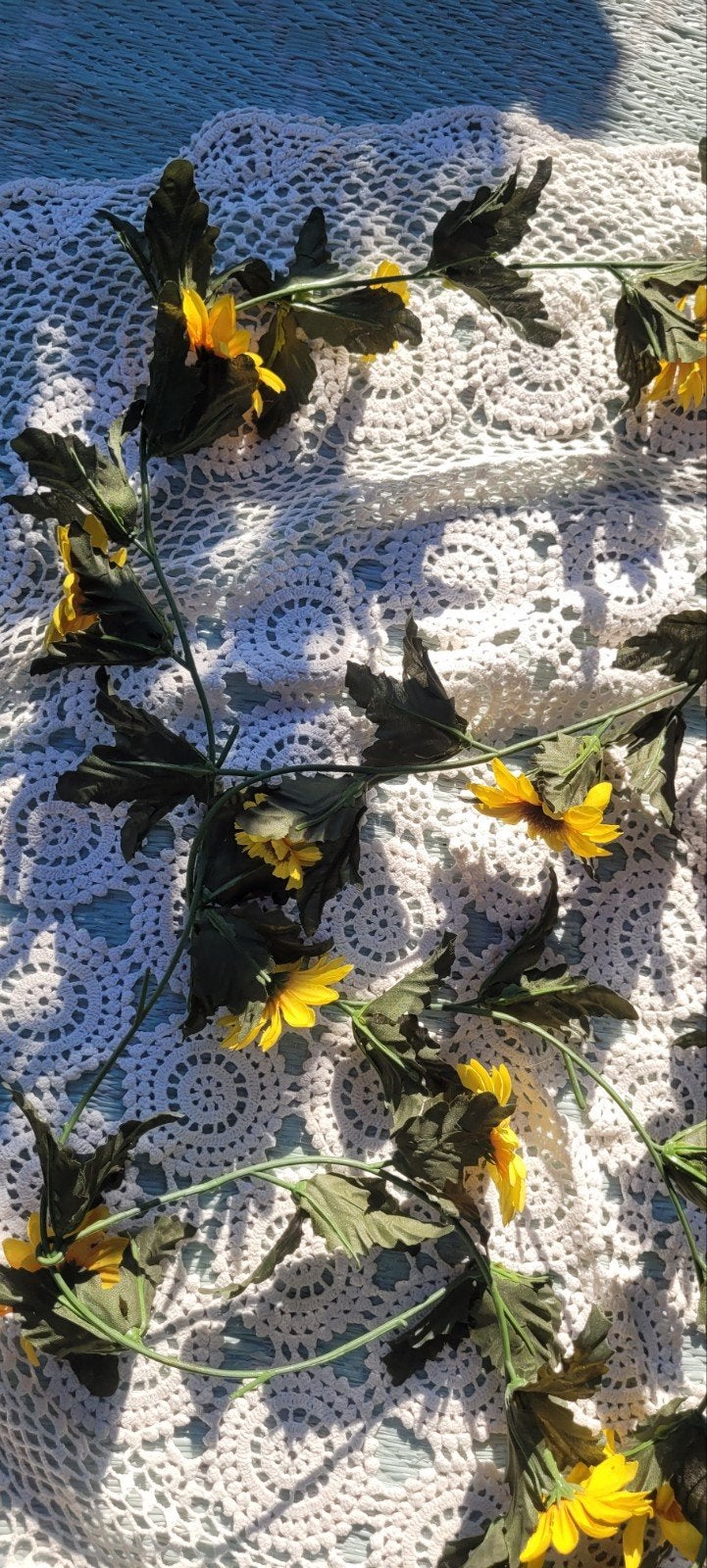 Kunstbloem slinger met zonnebloemen, Kunstbloem, Ophalen of Verzenden, Zo goed als nieuw, Overige merken