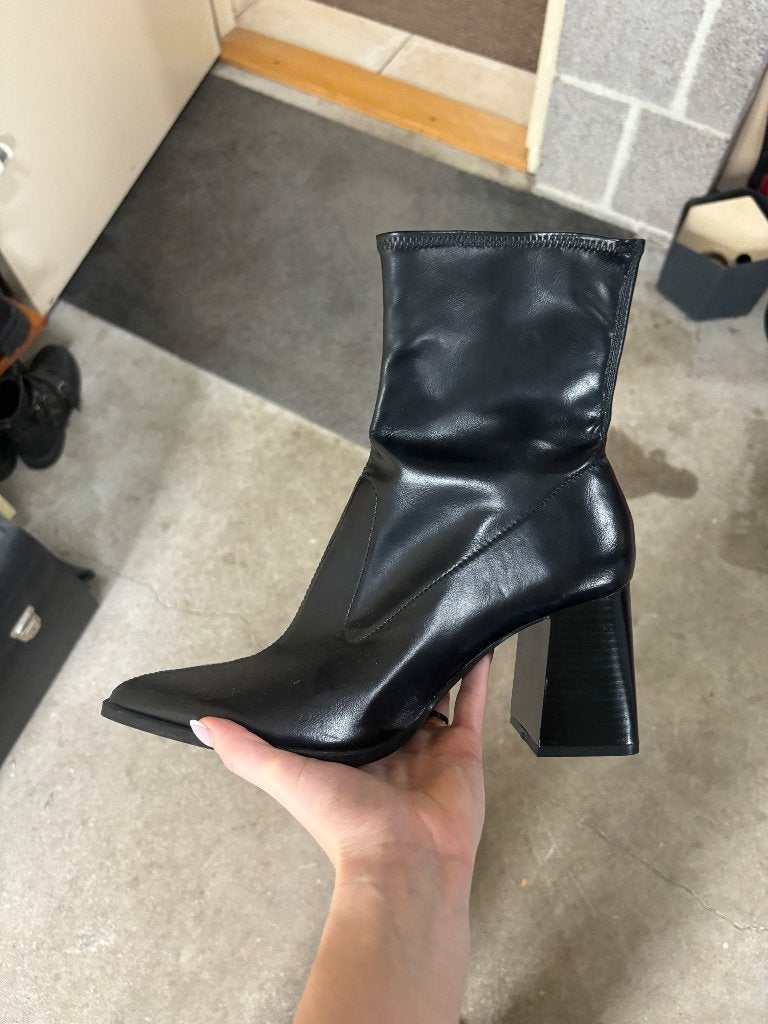 Nieuwe zwarte hakken, Verzenden, Zwart, Lage of Enkellaarzen, Nieuw