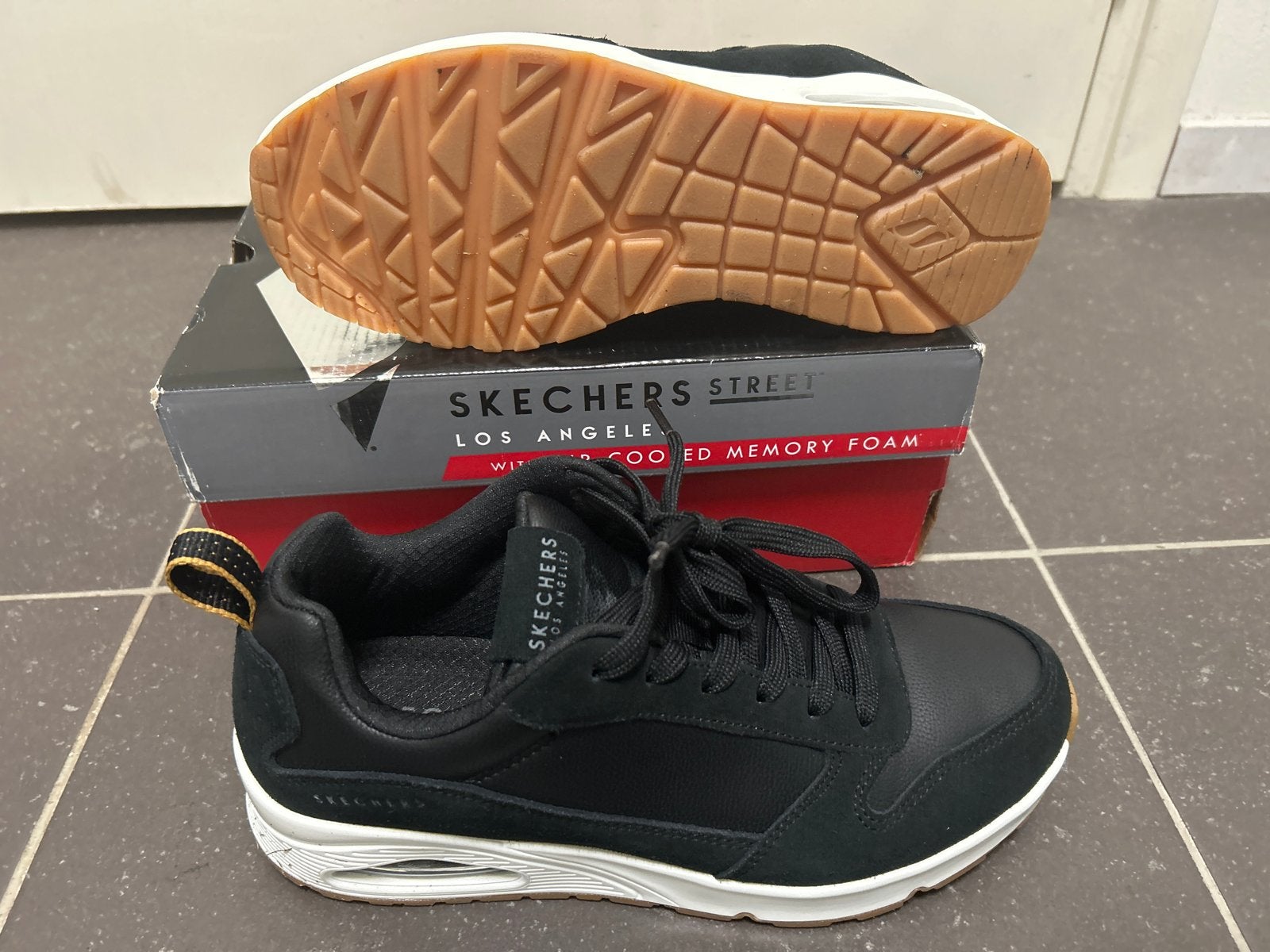 Nieuwe Skechers Street Los Angeles sneakers met memory foam, Ophalen of Verzenden, Nieuw, Zwart, Sneakers of Gympen
