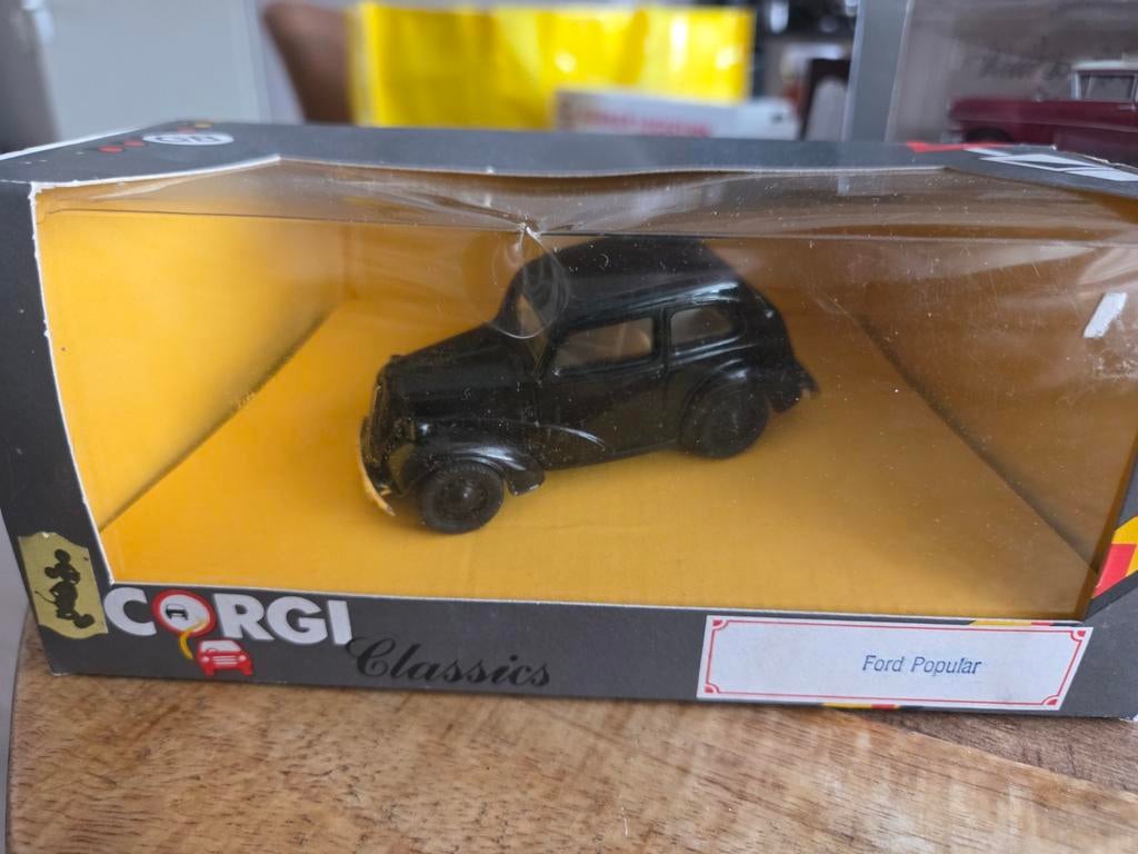 Ford Popular zwart corgi classics D980/3, Hobby en Vrije tijd, Modelauto's | 1:43, Auto, Corgi, ., Ophalen of Verzenden