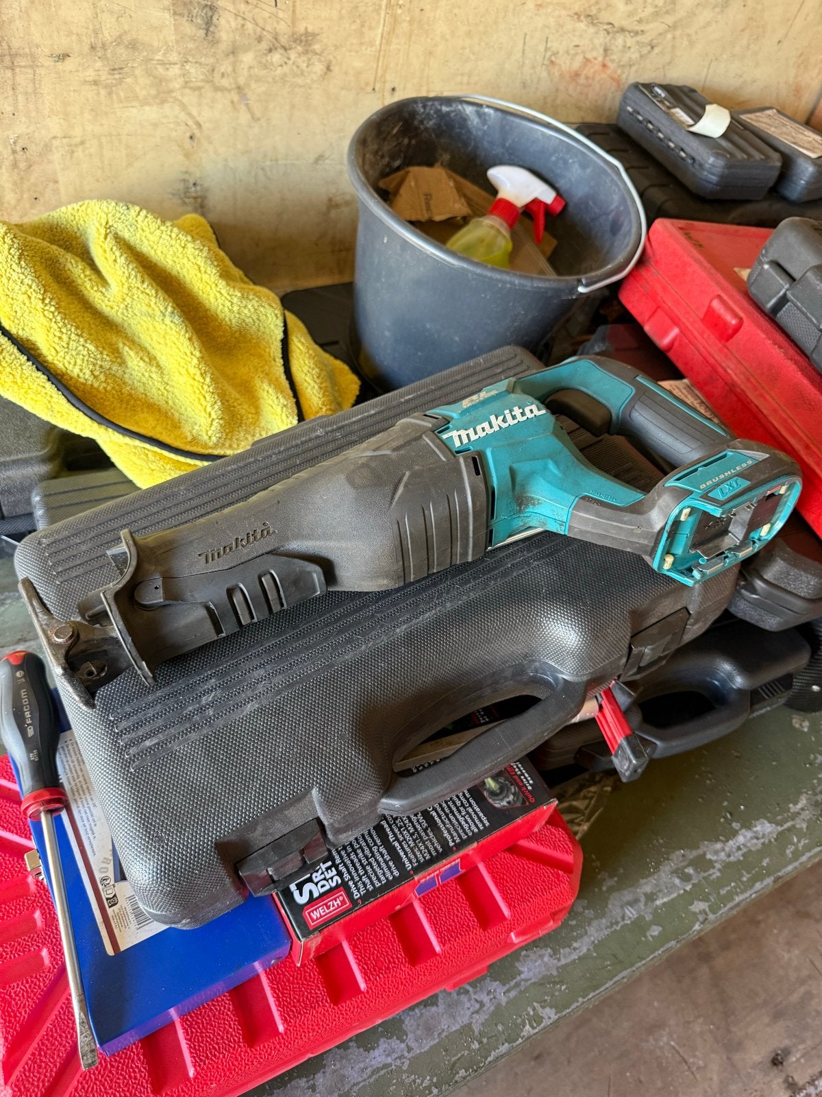 Makita Reciprozaag DJR187 - Krachtige Accu Zaag, Doe-het-zelf en Verbouw, Gereedschap | Zaagmachines, Ophalen of Verzenden, Zo goed als nieuw