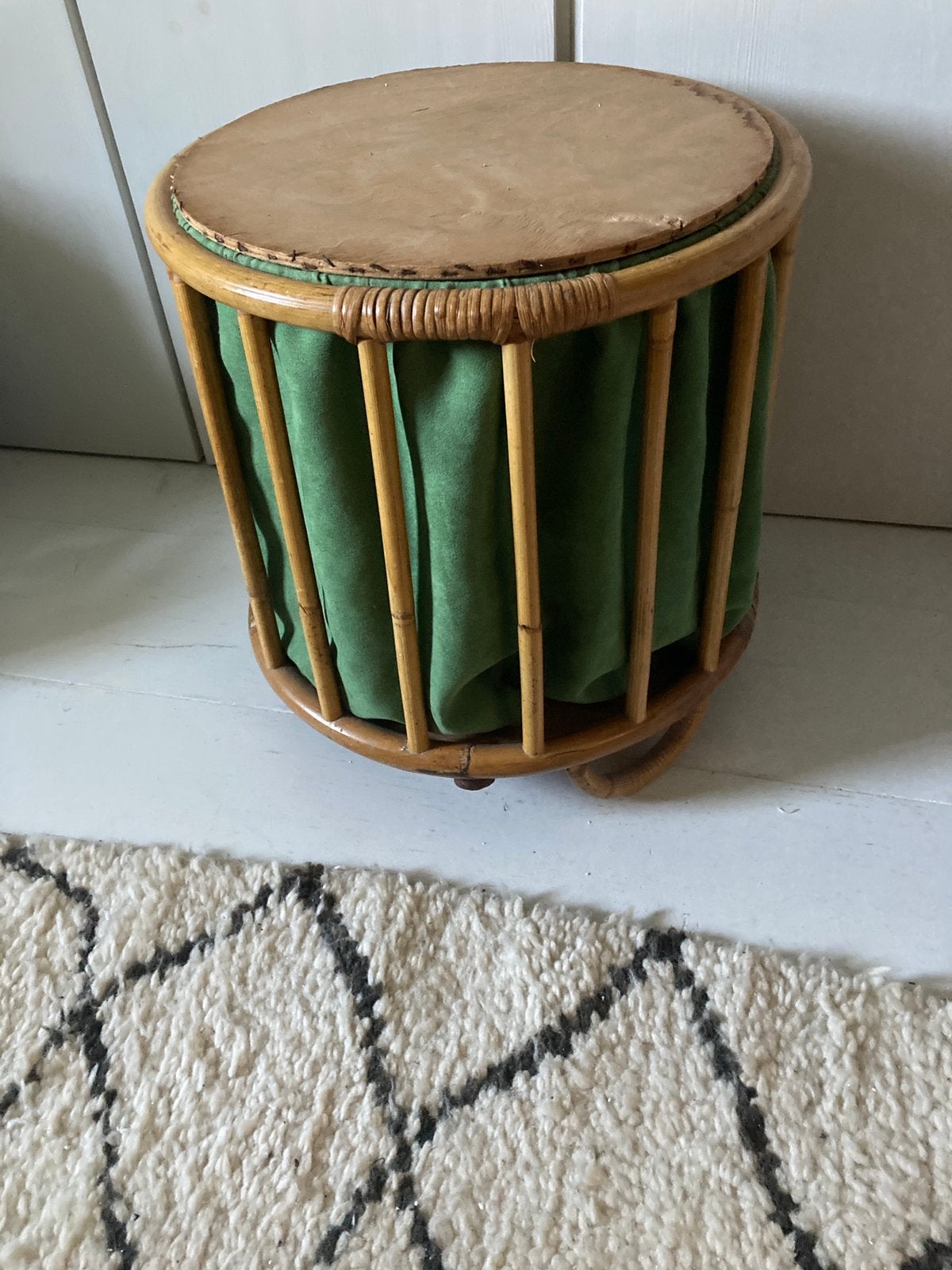 Vintage bamboe krukje/poef, Ophalen, Zo goed als nieuw, Rond, Minder dan 50 cm