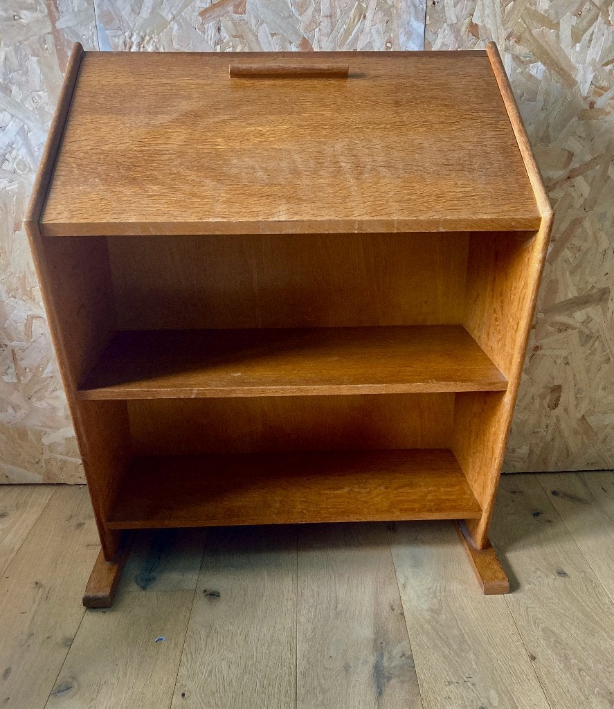 Secretaire van Cor Alons, Ophalen