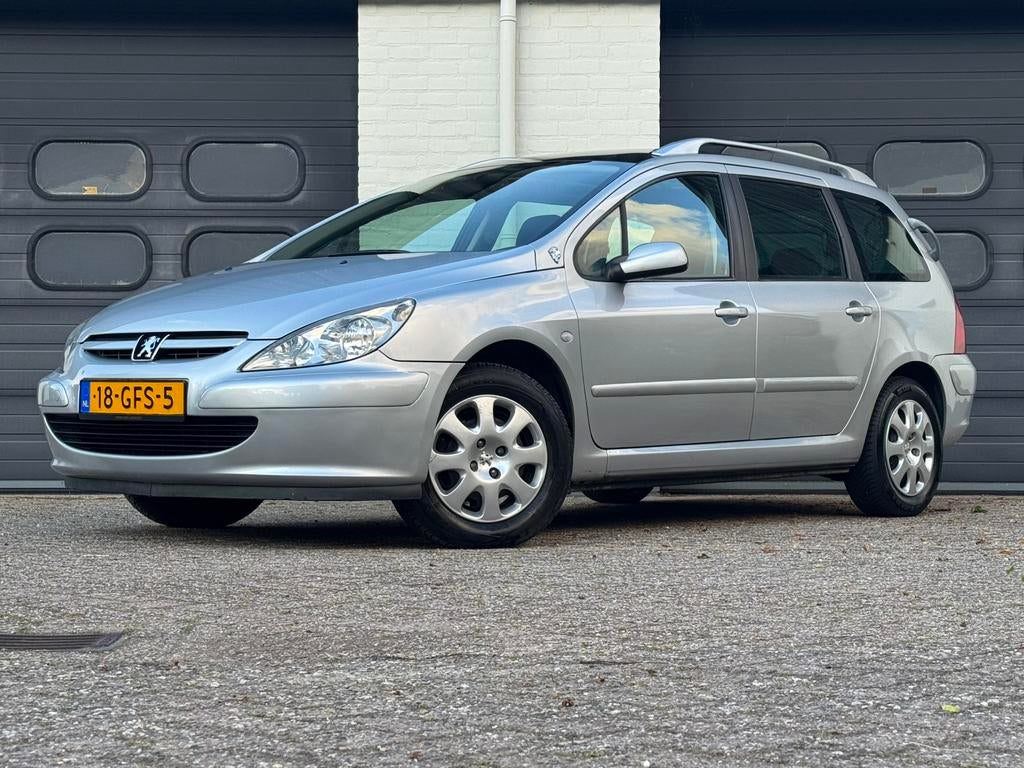 Peugeot 307 1.6 16V SW AUT PANO AIRCO PDC BOORDCOMPUTER ELEK, Stof, Zwart, 4 cilinders, 715 kg