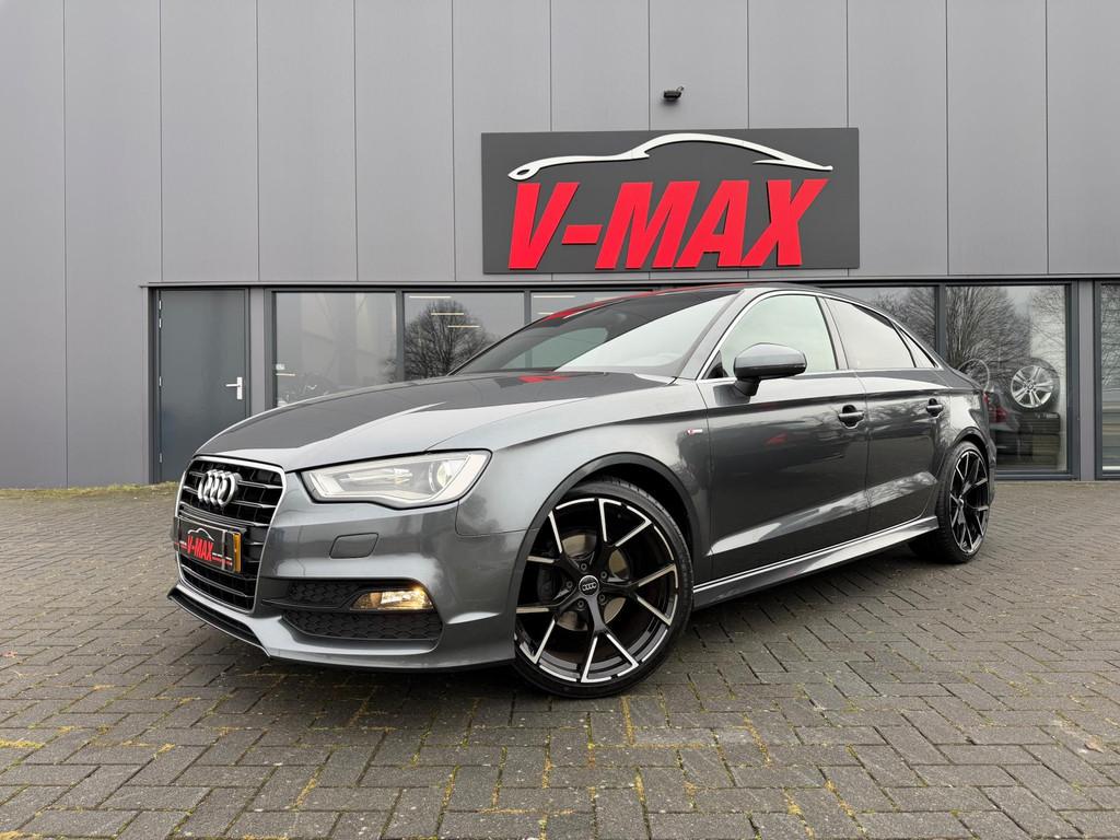 Audi A3 LIMOUSINE 1.4 TFSI 3X S-Line Carplay LED Stoelverw., 125 pk, Gebruikt, 4 cilinders, Handgeschakeld