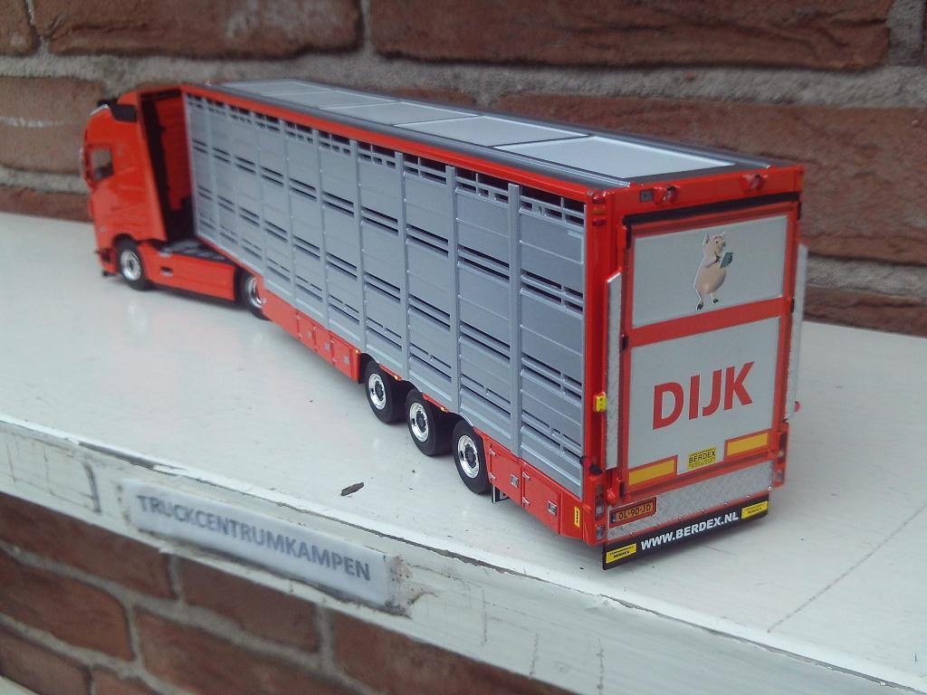WSI  Volvo  FH5  Globetrotter  van  van  Dijk., Ophalen of Verzenden, Nieuw, Bus of Vrachtwagen, Wsi