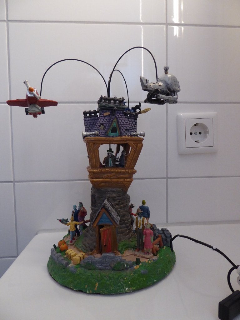 Lemax Spookytown Item  - Airshow - Ik ruim alles op, Diversen, Ophalen of Verzenden