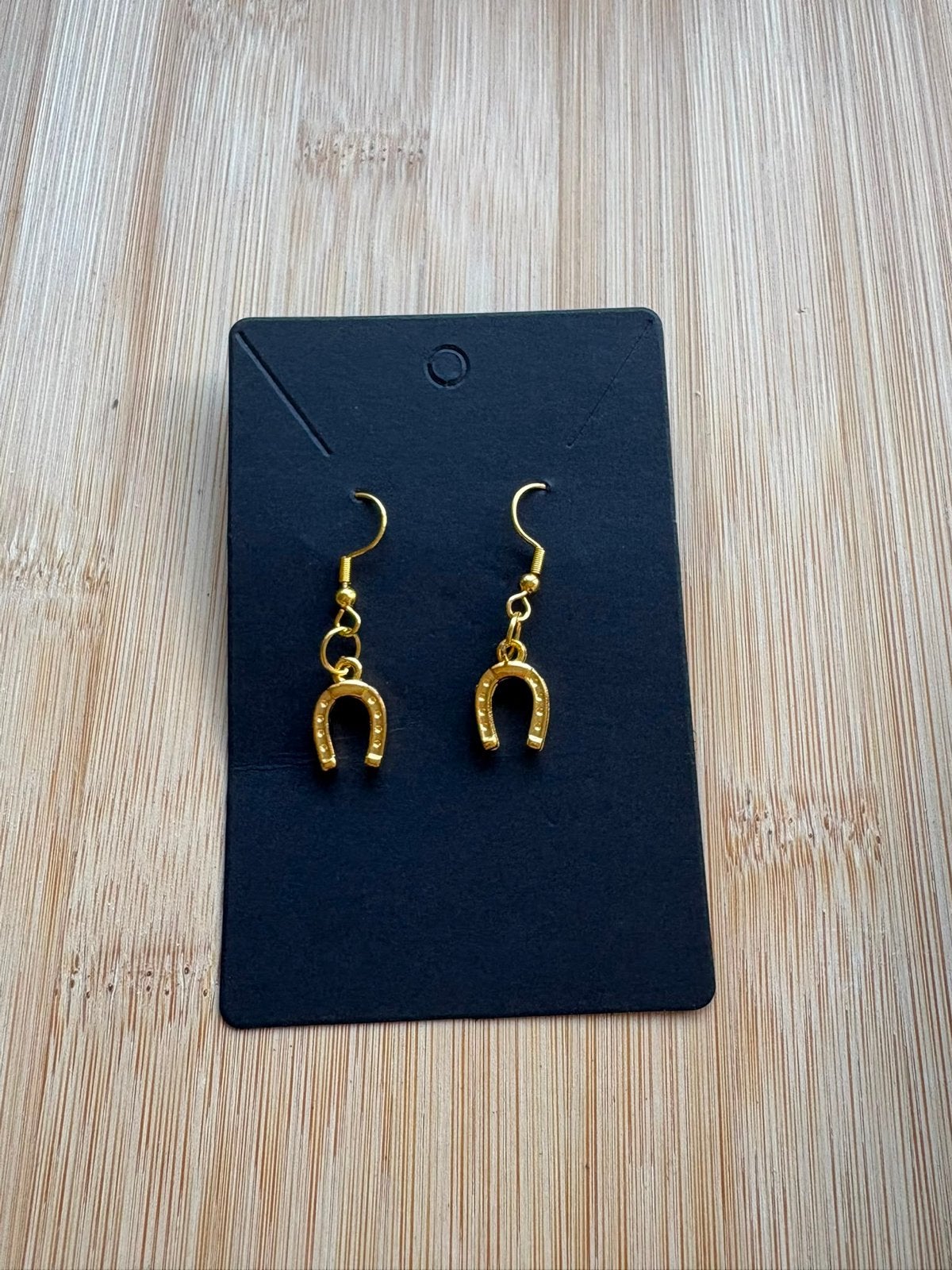 Nieuwe Goudkleurige Hoefijzer Oorbellen, Overige materialen, Hangers, Verzenden, Nieuw