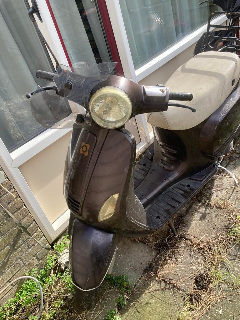 AGM VX50 scooter, Fietsen en Brommers, Snorfietsen en Snorscooters, Ophalen, Gebruikt, Benzine, Overige merken