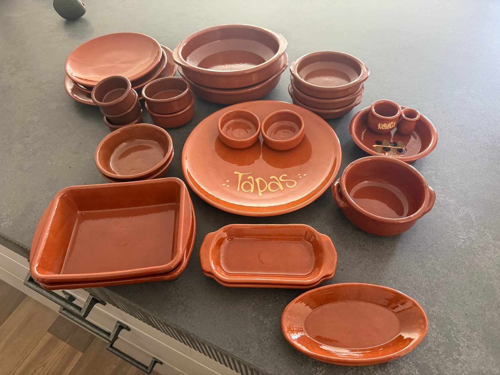Grote Tapas Servies Set - Aardewerk, Overige merken, Ophalen of Verzenden, Zo goed als nieuw, Overige stijlen