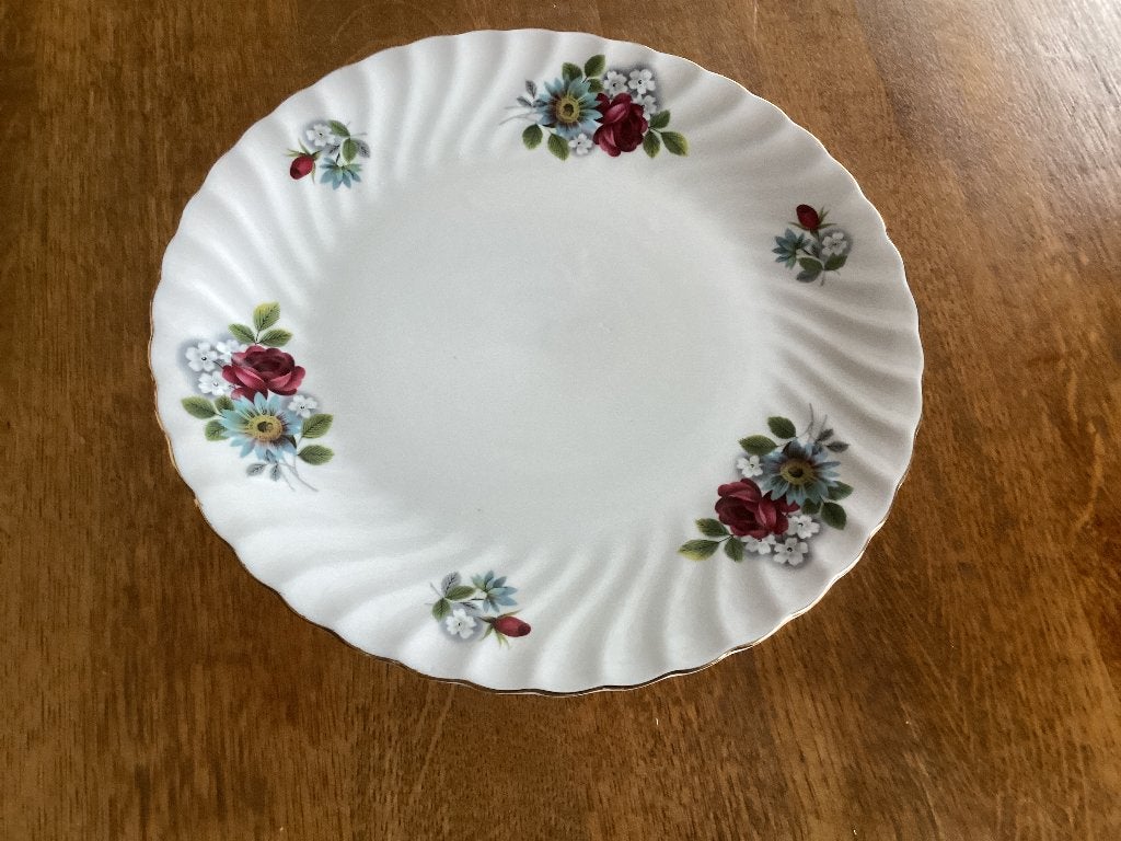 Gebakschaal op voet ( Bavaria ), Huis en Inrichting, Keuken | Servies, Ophalen, Overige stijlen, Porselein, Schaal of Schalen