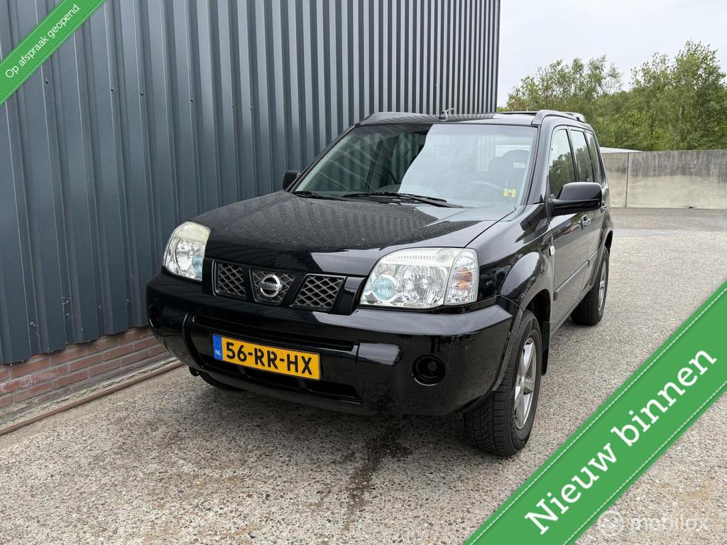 Nissan X-Trail 2.0 Comfort 2wd NAP BOEKJE/AIRCO/TRHAAK/NAP/A, Voorwielaandrijving, Gebruikt, 4 cilinders, Zwart
