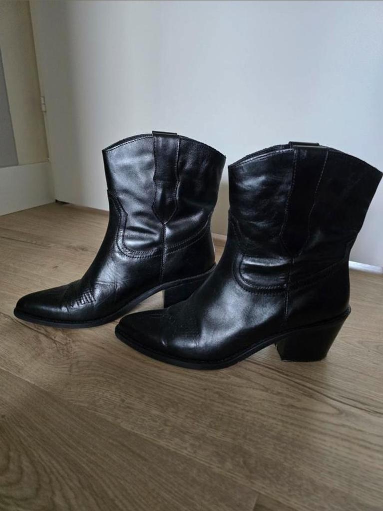 Ann rocks maat 41 zwart leer cowboy enkel laars boots, Zwart, Lage of Enkellaarzen, Ann rocks, Ophalen of Verzenden