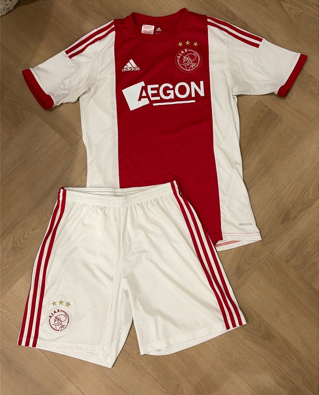 Ajax voetbalshirt en broekje vintage 2013/14 maat 176/S en M, Sport en Fitness, Voetbal, Maat M, Ophalen of Verzenden, Zo goed als nieuw