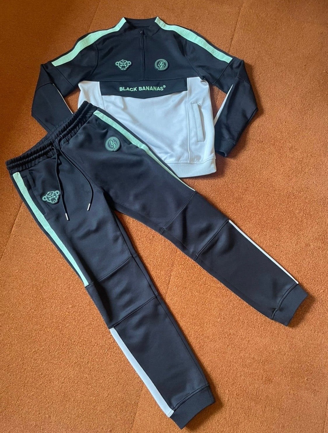 Black bananas pak, Kinderen en Baby's, Kinderkleding | Maat 152, Ophalen of Verzenden, Gebruikt, Jongen of Meisje, Setje