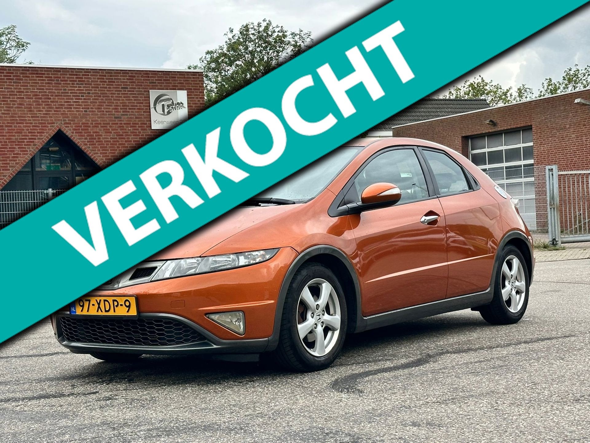 Honda Civic 1.4 5DR*Cruise*Clima*Stoelverwarming*Parkeersens, Voorwielaandrijving, Gebruikt, 4 cilinders, Bruin