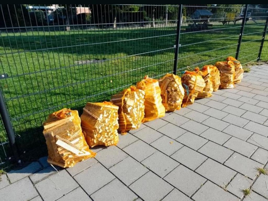 Gekloofd hout van pallets, Minder dan 3 m³, Ophalen of Verzenden