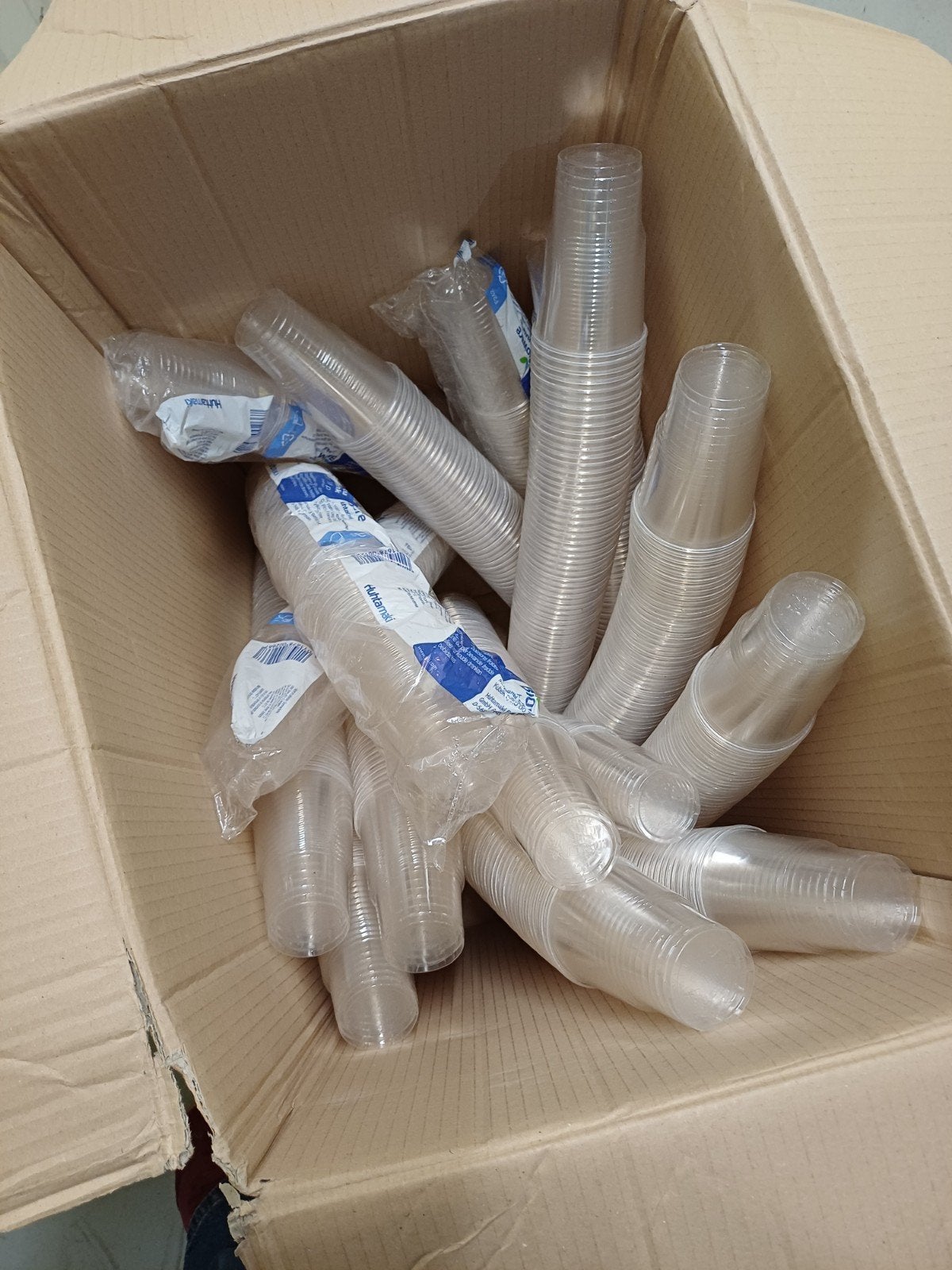 Dozen vol pastic bekers/ wijnglazen, Ophalen, Overige typen