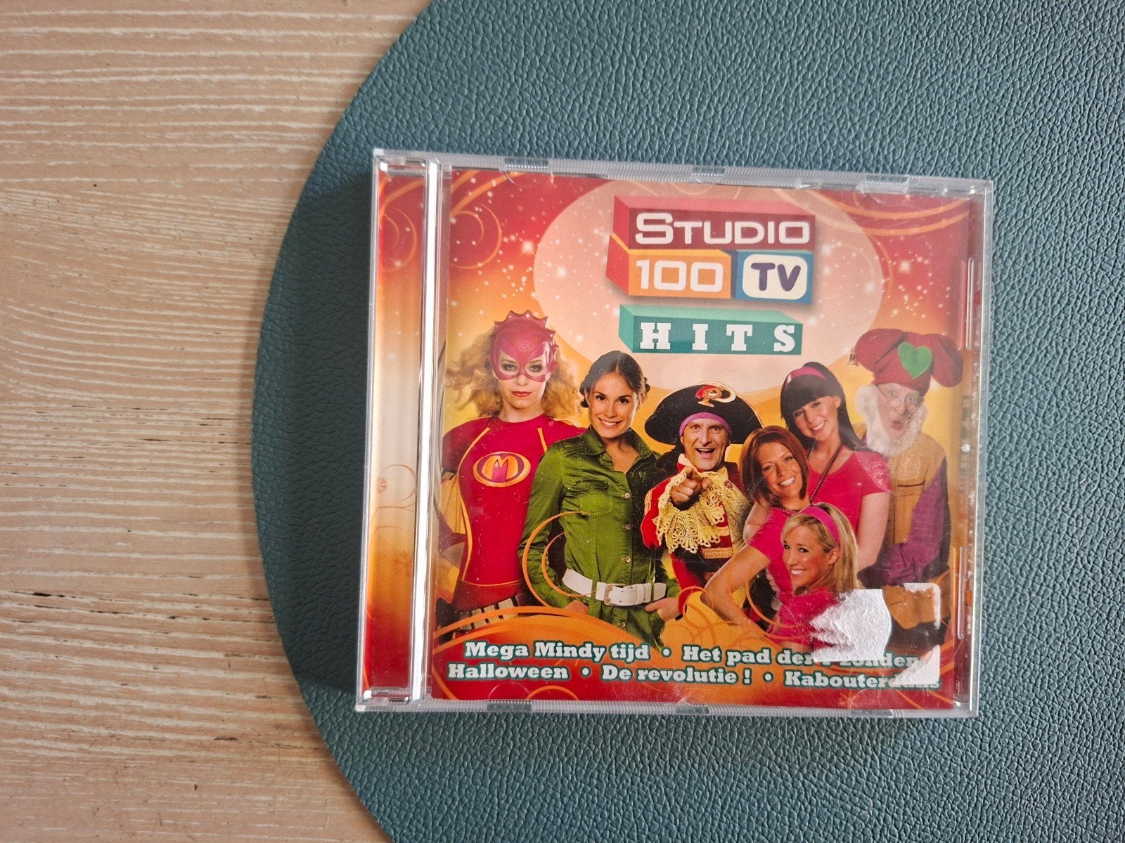 studio 100 tv hits, Ophalen of Verzenden, Zo goed als nieuw