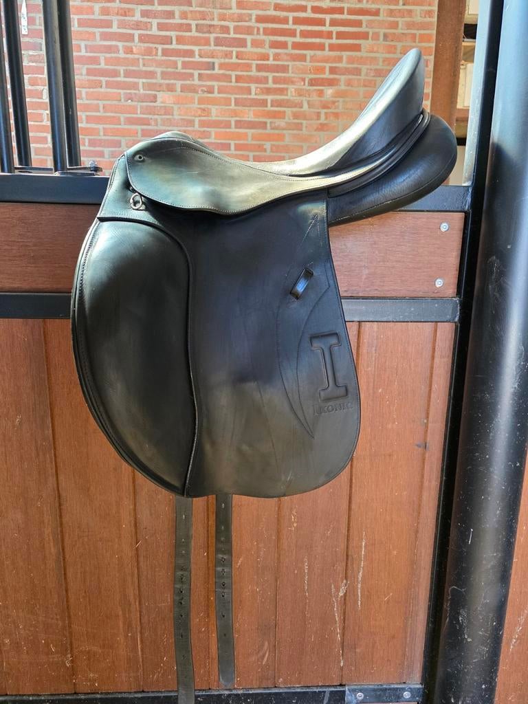 Ikonic elite dressuur zadel, Dieren en Toebehoren, Ophalen of Verzenden