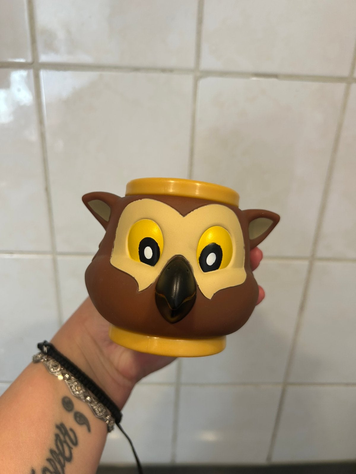 Plastic mok uil | kinderen | merk Koppen | als nieuw, Huis en Inrichting, Keuken | Servies, Overige materialen, Overige merken