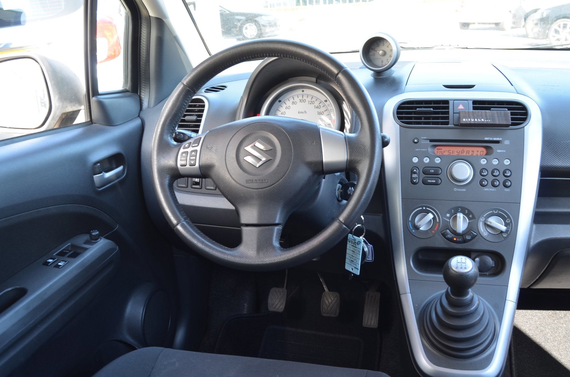 Suzuki Splash 1.0 VVT Comfort|AIRCO|NIEUWE KOPPELING|APK|DEU, Euro 5, Gebruikt, 31 €/maand, Origineel Nederlands