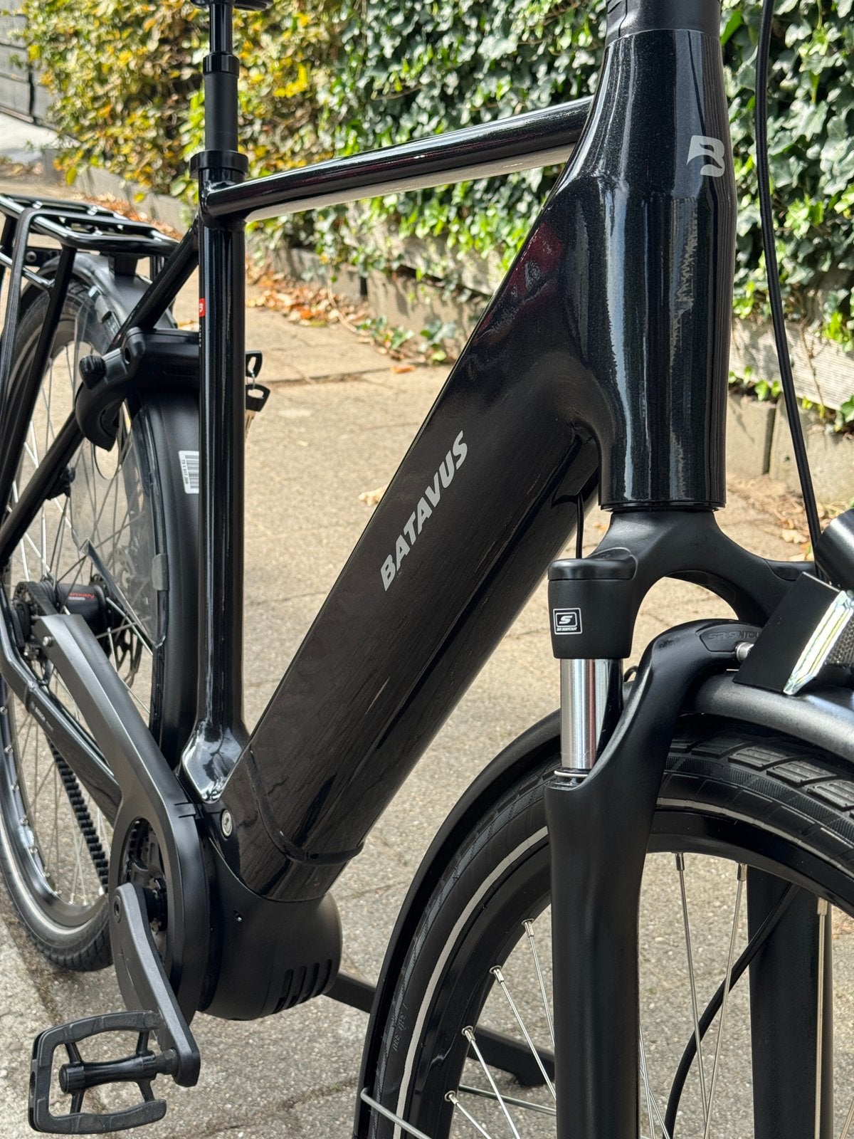Foto 4 van Zeer nette Batavus Finex Exclusive 61 Bosch smart Belt-drive