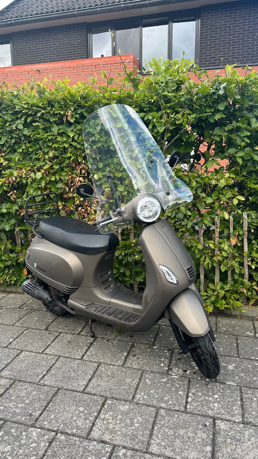Senzo RivaLux Scooter - Zo goed als nieuw, Ophalen, Zo goed als nieuw, Benzine, Overige merken