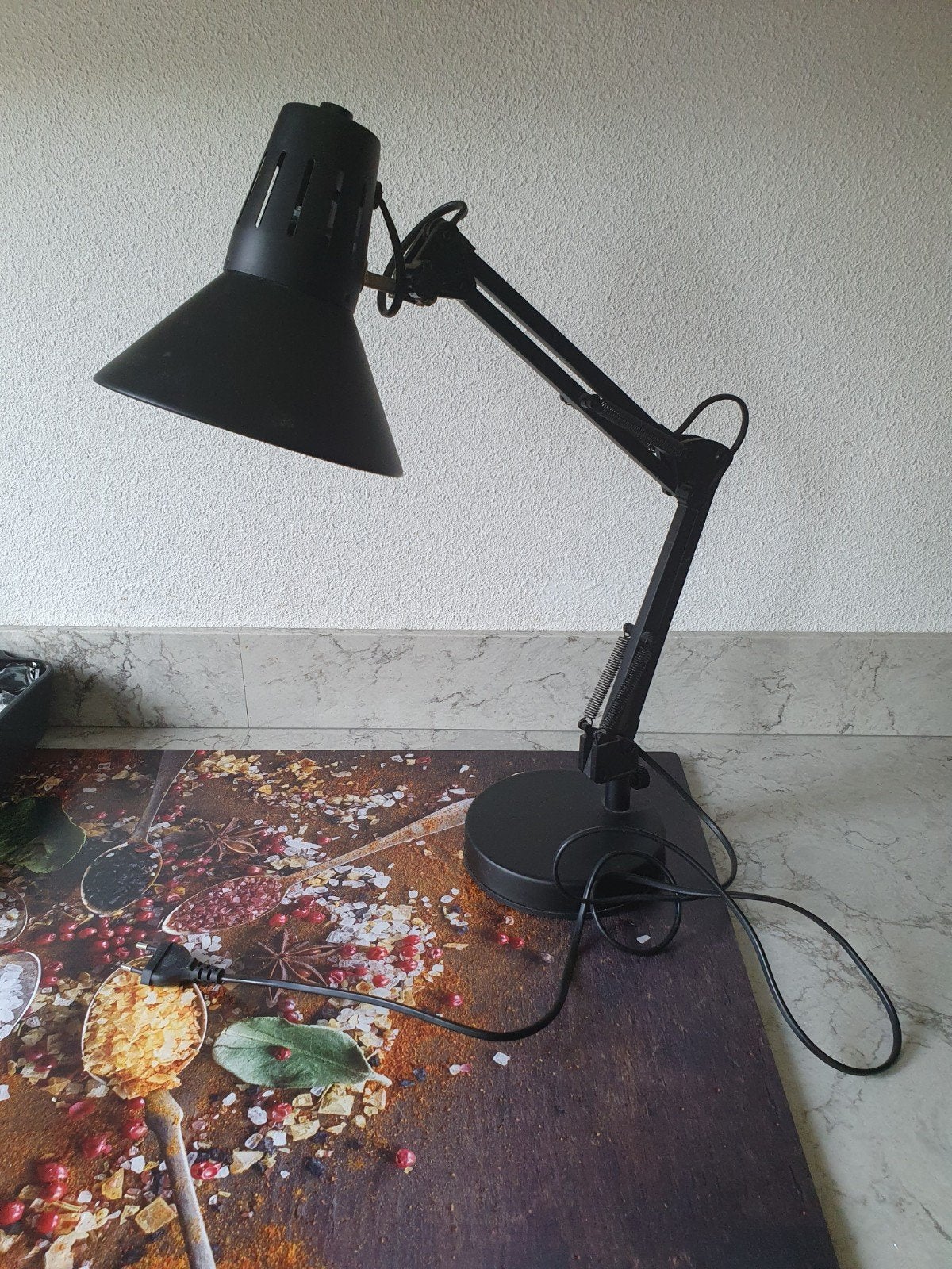 Zwarte JYSK Bureaulamp - Verstelbaar en Modern, Ophalen, Bureaulamp, Overige merken, E27 (groot)