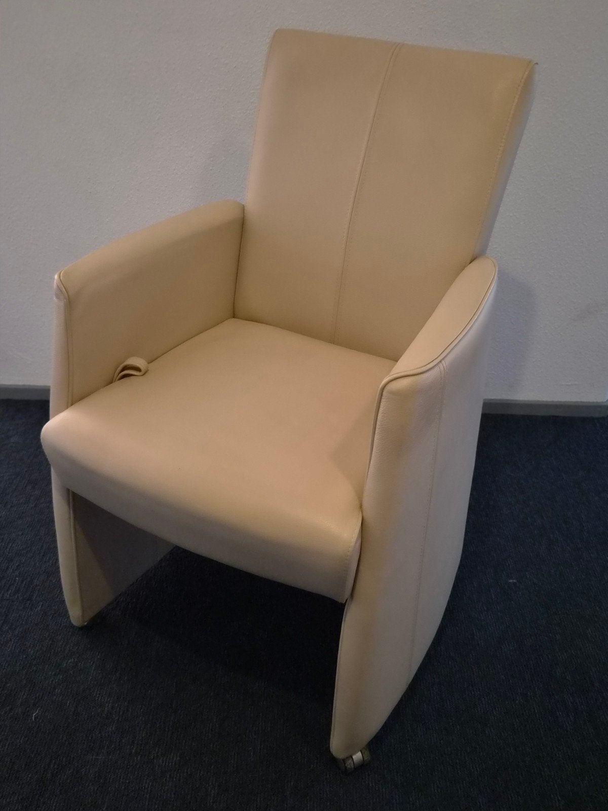 Gratis leren stoel op wieltjes (afhalen), Ophalen, Gebruikt, Wit, Leer