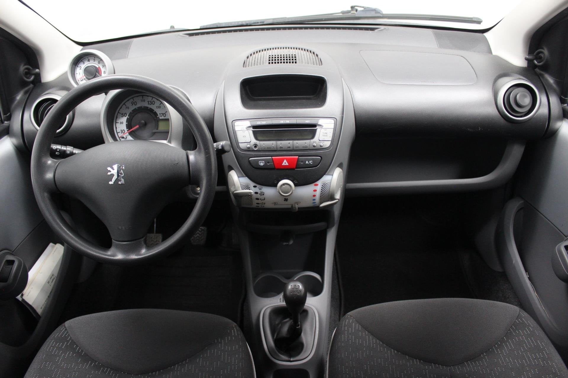Peugeot 107 1.0-12V XS | Airco | Goed onderhouden | Nieuwe A, Auto's, Voorwielaandrijving, Euro 5, Gebruikt, 4 stoelen