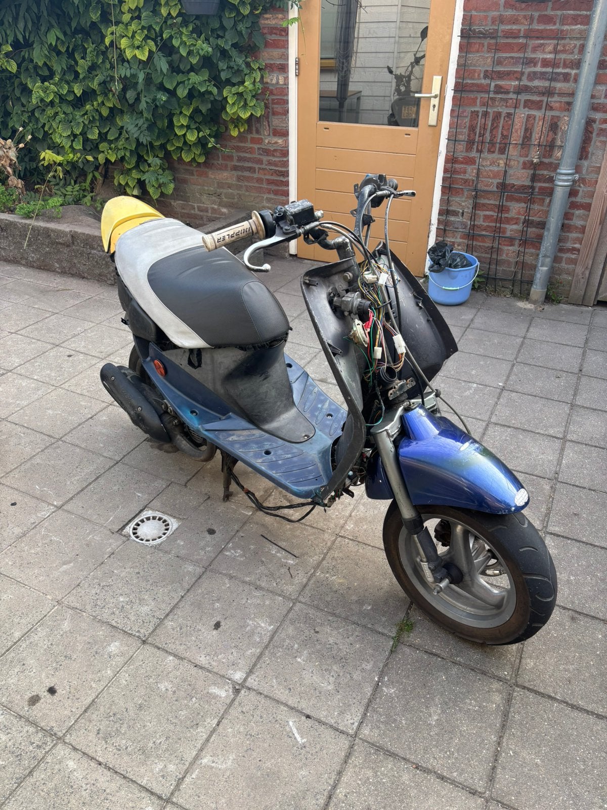 Peugeot vivacity ruilen tegen 125cc pitbike, Fietsen en Brommers, Snorfietsen en Snorscooters, Ophalen of Verzenden, Zo goed als nieuw