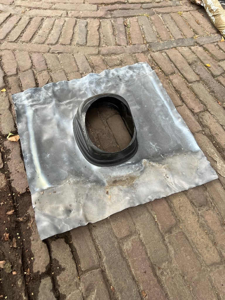 dakdoorvoer met lood, Ophalen, Overige materialen, Gebruikt, Overige typen