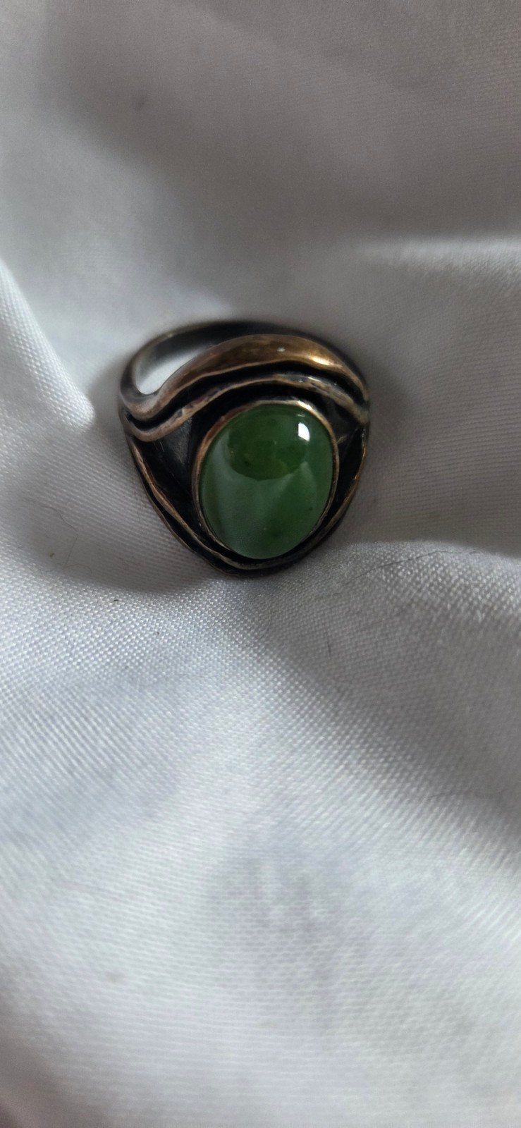 Vintage cabochon ring met groene jade, Sieraden, Tassen en Uiterlijk, Gebruikt, Ophalen of Verzenden, Met edelsteen, Dame