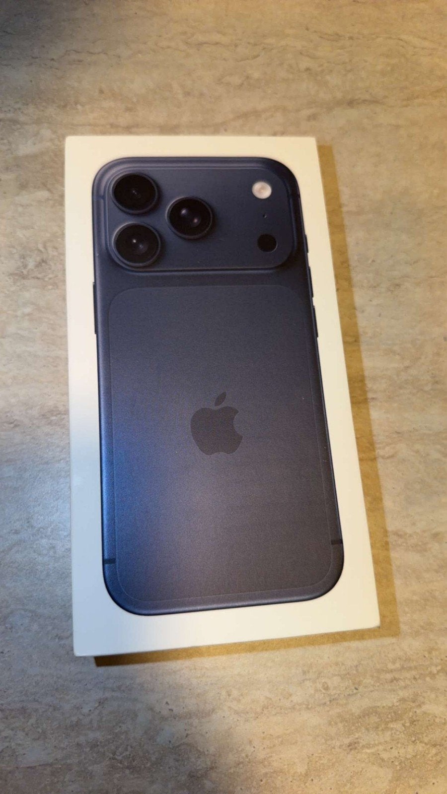 Apple iPhone 17 Pro, Telecommunicatie, Mobiele telefoons | Apple iPhone, Ophalen of Verzenden, Blauw, 256 GB, Overige modellen