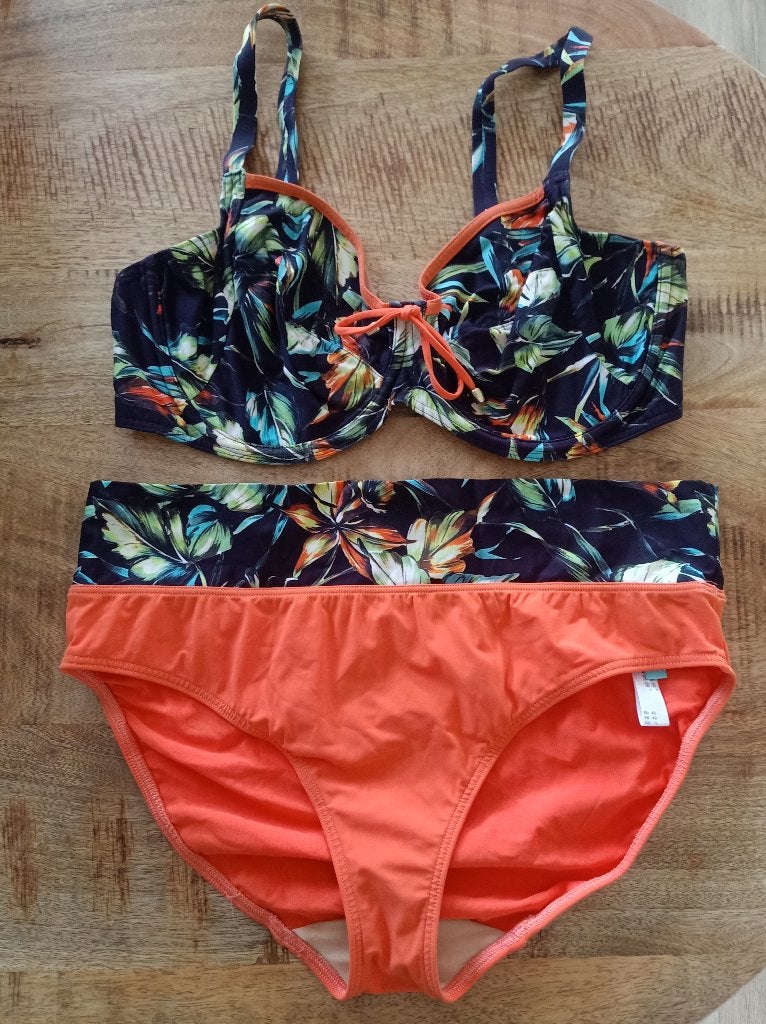 Prima donna bikini 80 E broekje 42 ZGAN zwart oranje 80E, Kleding | Dames, Badmode en Zwemkleding, Zwart, Ophalen of Verzenden
