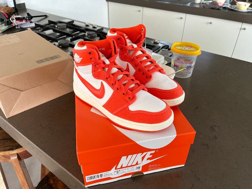 Nike Air Jordan 1 High AJKO Syracuse - 42, Overige kleuren, Nike, Nieuw, Ophalen of Verzenden