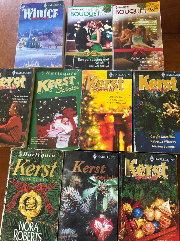 Harlequin Kerst Special & Bouquet boekenpakket, Boeken, Ophalen of Verzenden, Gelezen