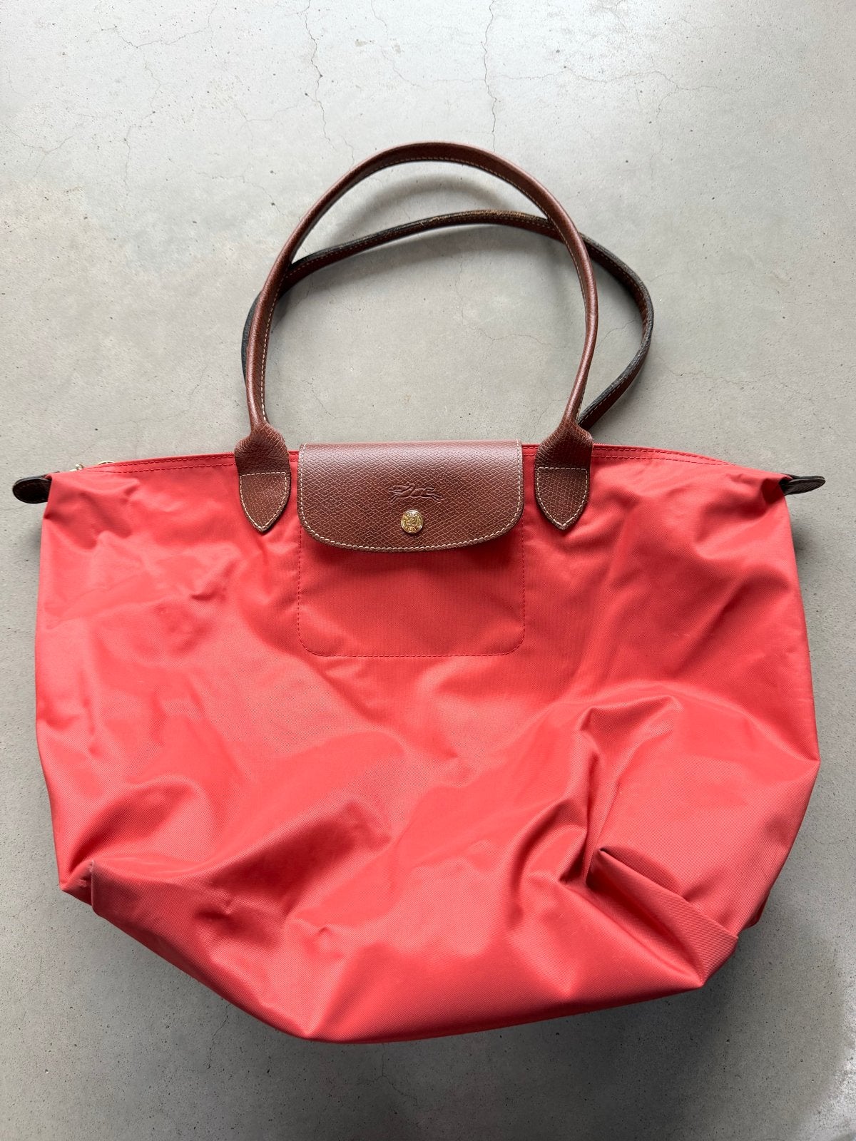Longchamp Le Pliage schoudertas L in Koraalrood, Ophalen of Verzenden, Gebruikt, Oranje, Handtas