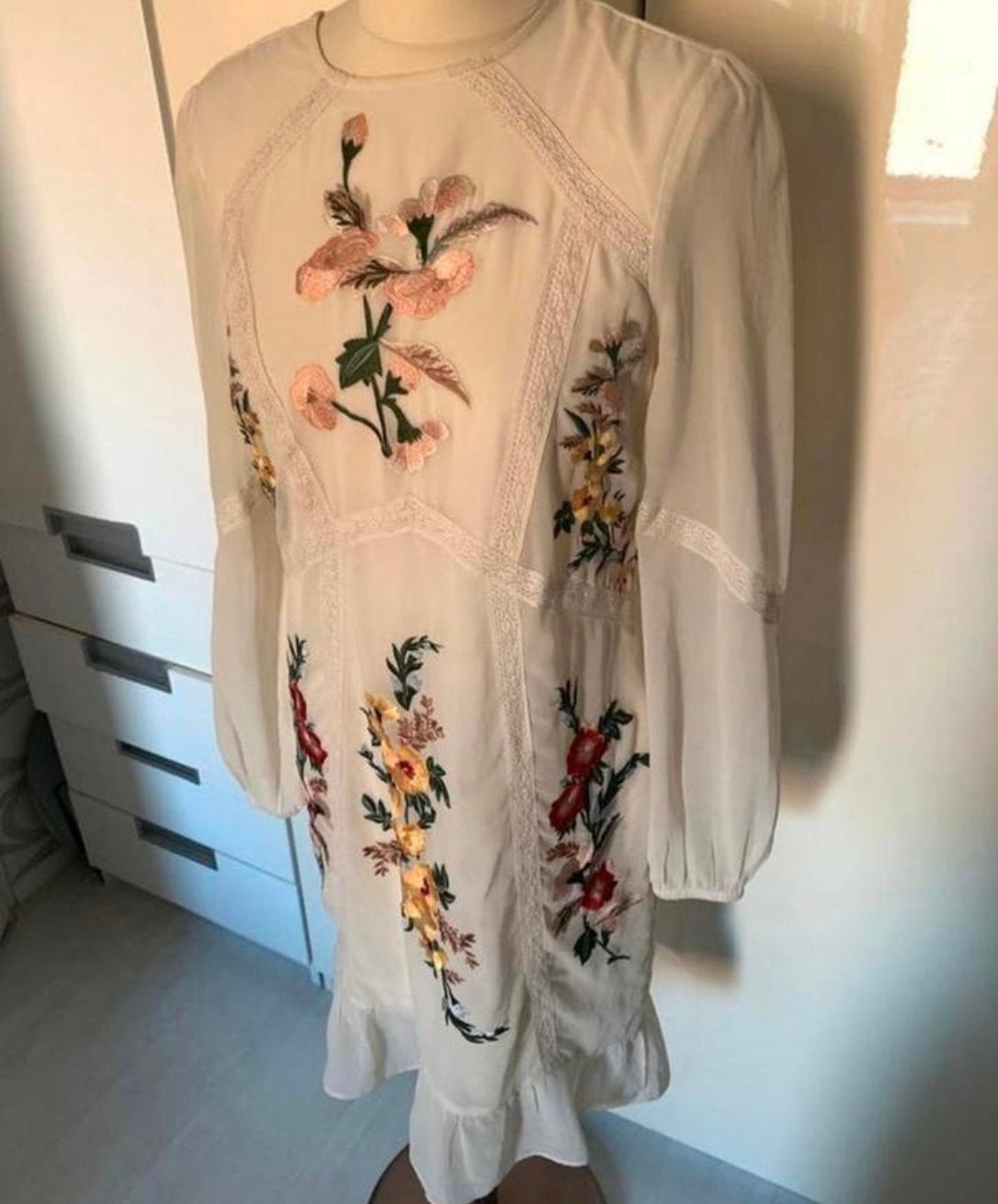 Ecru jurkje van Hope & Ivy maat 38, Maat 38/40 (M), Beige, Ophalen of Verzenden, Zo goed als nieuw