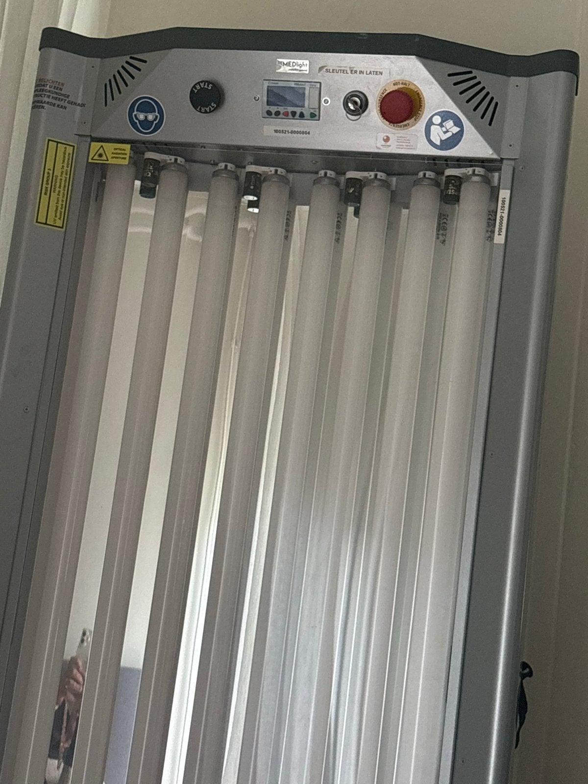 Professionele zonnebank - MedLight, Witgoed en Apparatuur, Zonnebanken en Gezichtsbruiners, Ophalen of Verzenden, Gebruikt, Zonnebank enkelzijdig