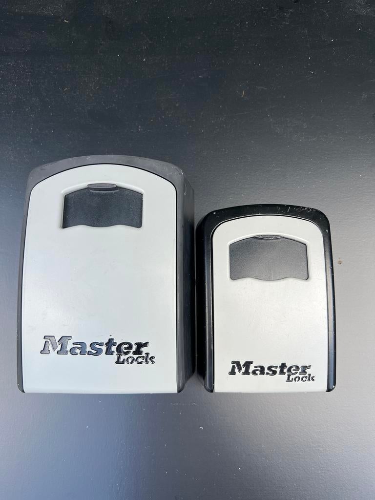 Master Lock Sleutelkluisjes (2 stuks), Doe-het-zelf en Verbouw, Ophalen, Gebruikt, Overige materialen, Slot
