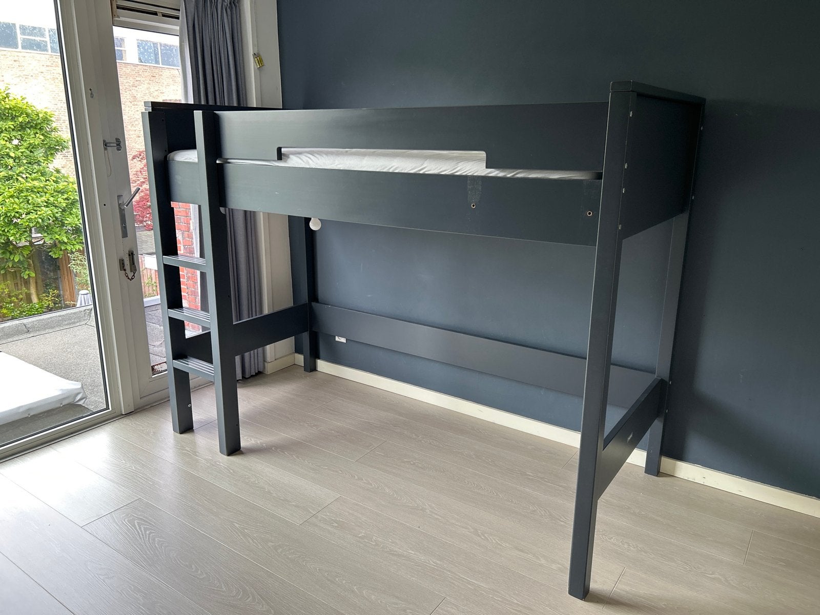 Bopita Hoogslaper Grijs - 211x101x156 cm (lxdxh), Ophalen, Eenpersoons, 160 tot 180 cm, Zo goed als nieuw