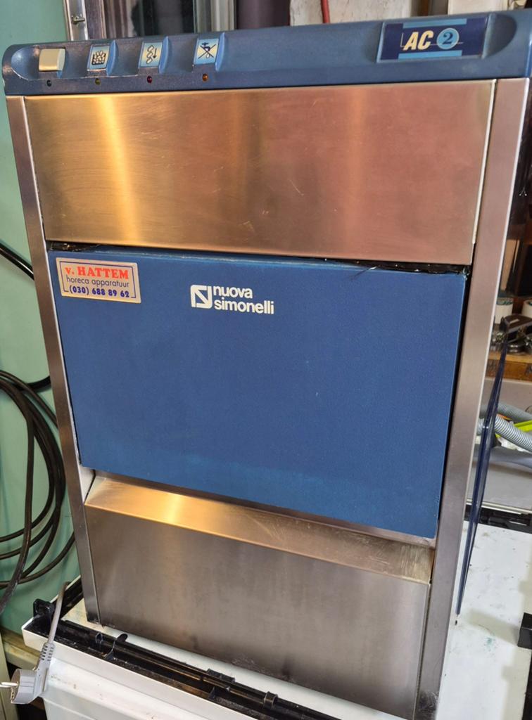 Horeca nuova ijsblokjes machine, Ophalen, Zo goed als nieuw, Zelfvriezend