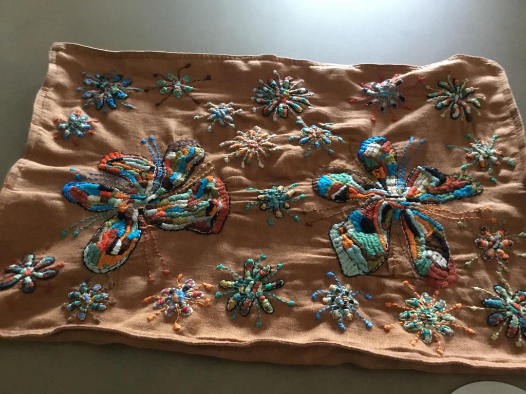 Kussenhoes nieuw linnen door mij handgeborduurd 30x60, Ophalen of Verzenden, Zo goed als nieuw, Vierkant