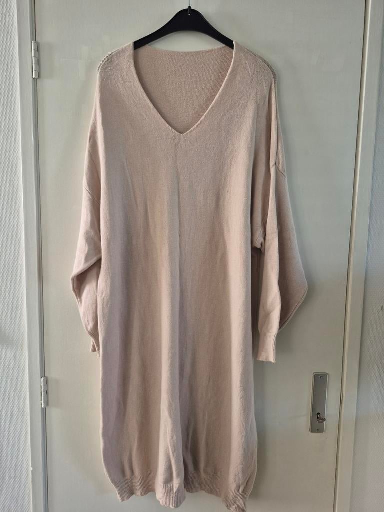 Nieuwe tuniek trui maat 46/48, Kleding | Dames, Grote Maten, Ophalen of Verzenden, Nieuw, Blouse of Tuniek