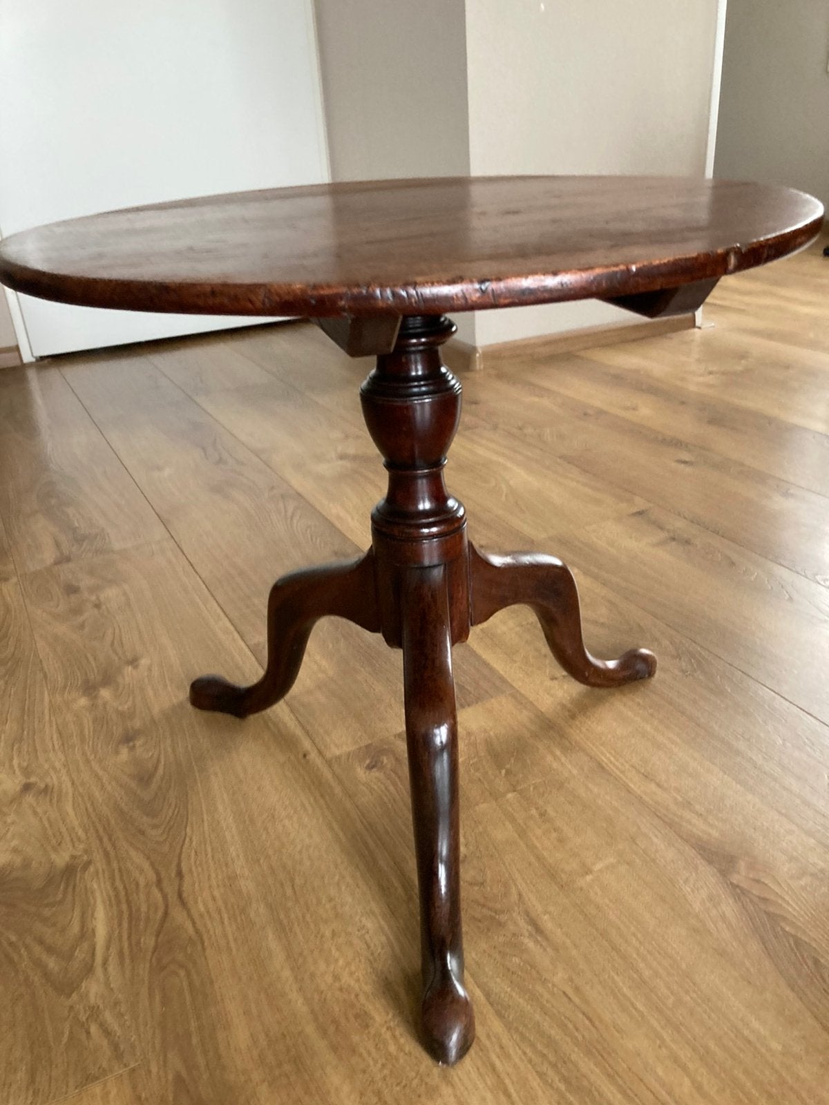 Antieke salontafel, Ophalen